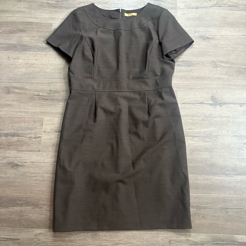 Alex Marie Sheath Dress Women's 14 Taupe Brown Cap Sleeve Fitted Knee Length